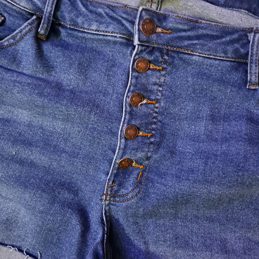 Ava & Viv button fly midi stretch cuffed blue denim Jean Shorts - Picture 7 of 9